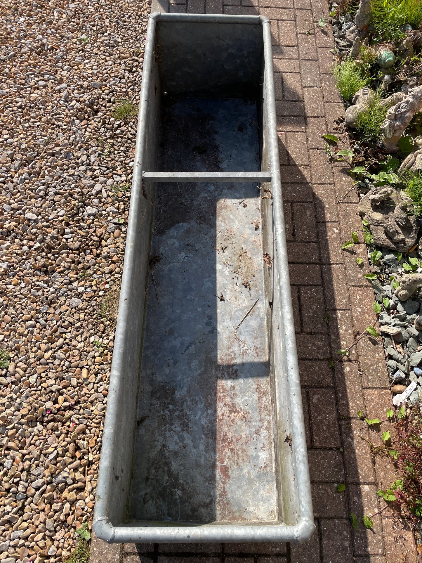 Galvanised water trough planter water feature 6ft.