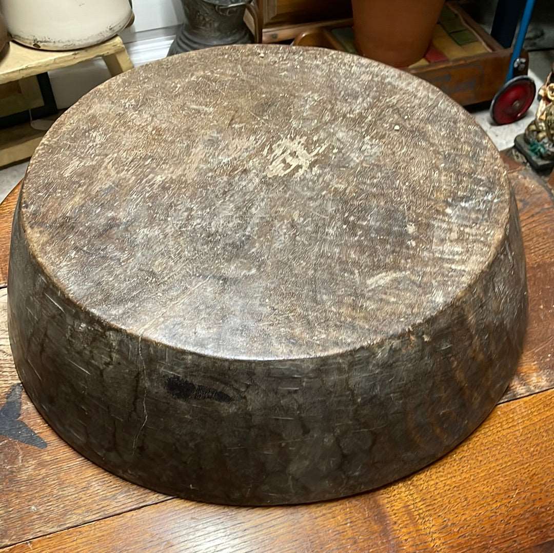 Carved Asian wooden parat bowl large.