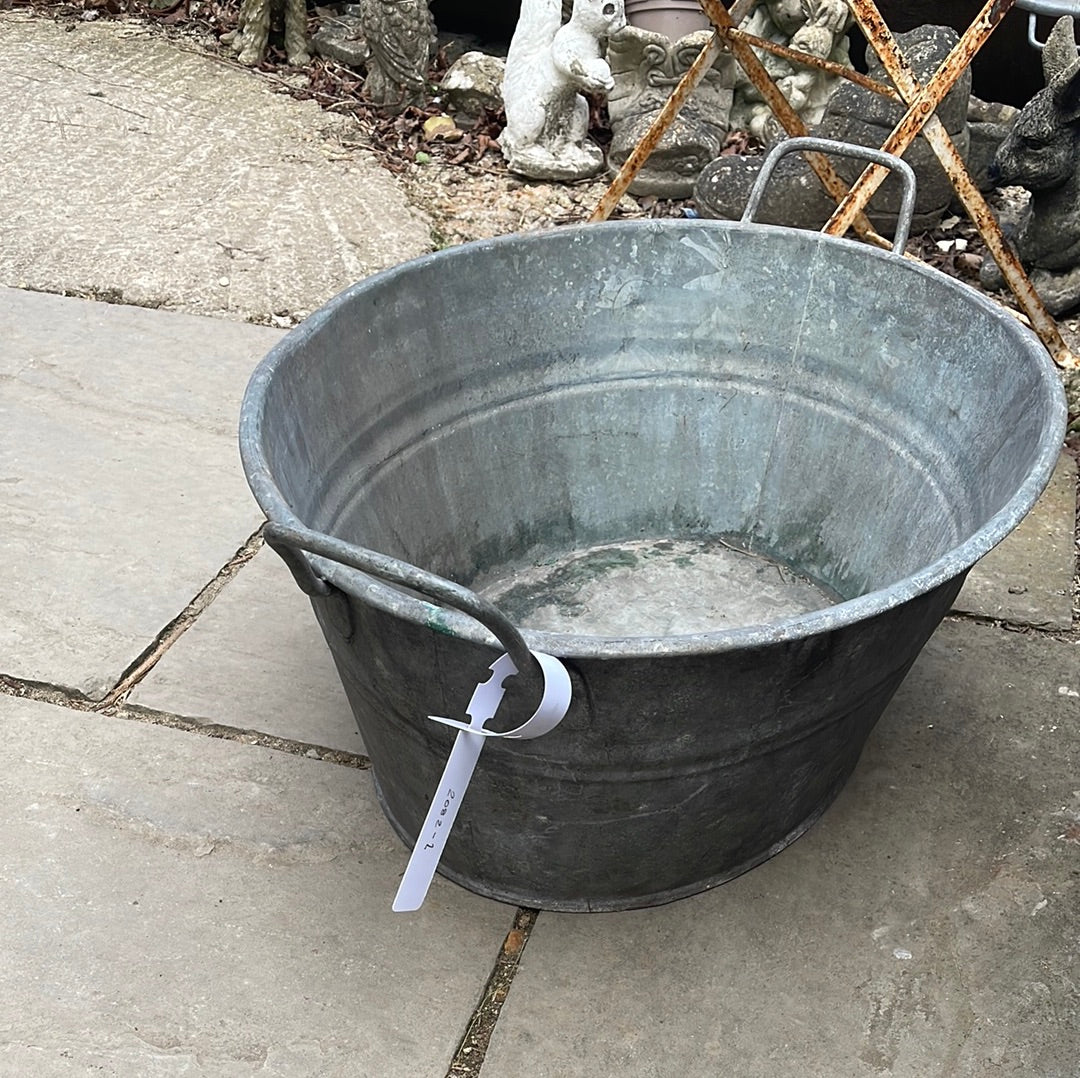 Two handled oval galvanised tub 50cm